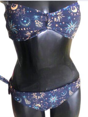 VACANCY CO  Reversible Bikini Swimsuit Moana Moon andTile NWT  SZ M